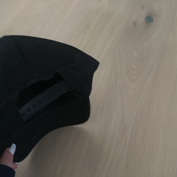 Women’s madhappy baseball cap - Picture 2 of 3